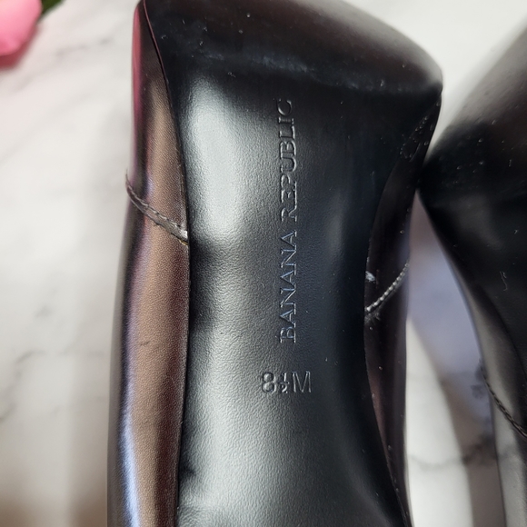 Banana Republic Metallic Gun Metal Gray Tasseled Heels - Picture 8 of 13